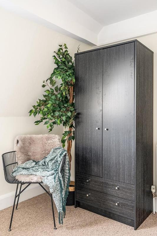 באת' Beautiful Character 3 Bed City Centre Apartment מראה חיצוני תמונה