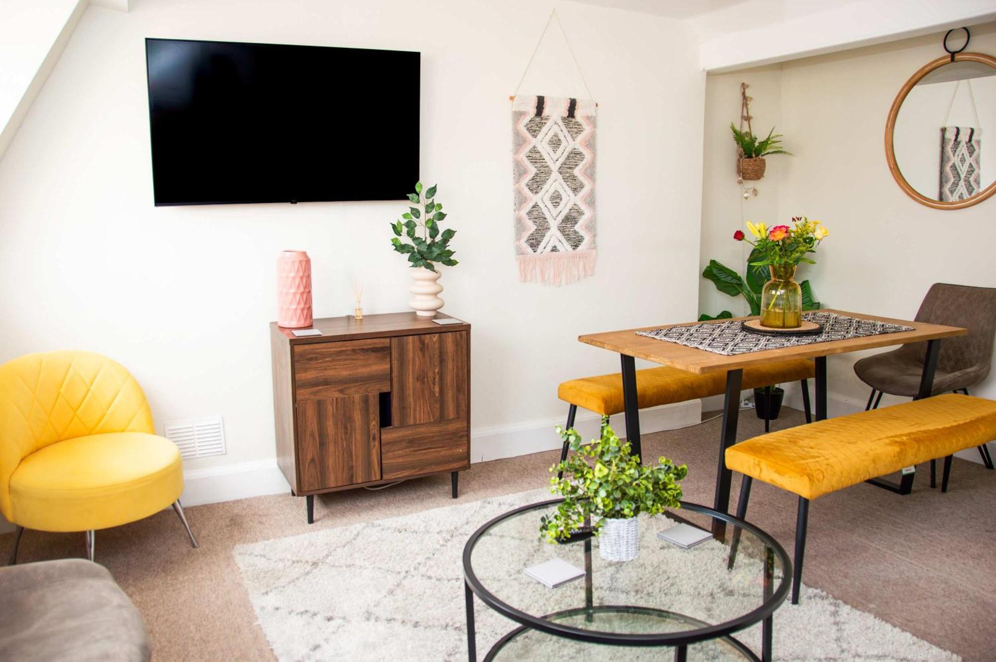 באת' Beautiful Character 3 Bed City Centre Apartment מראה חיצוני תמונה